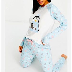 COTTON winter print pajama set by THREADBARE